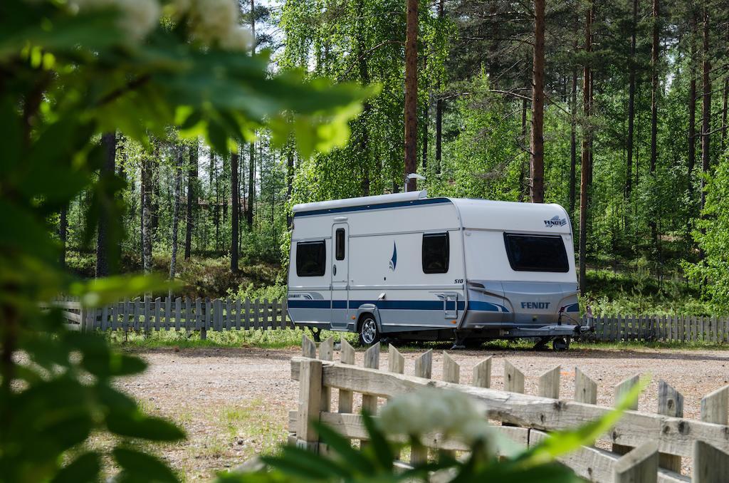 Ahvenlampi Camping Сааріярві Екстер'єр фото