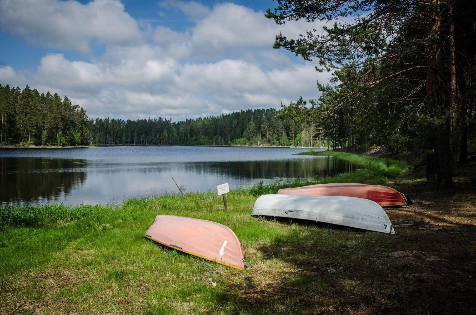 Ahvenlampi Camping Сааріярві Екстер'єр фото