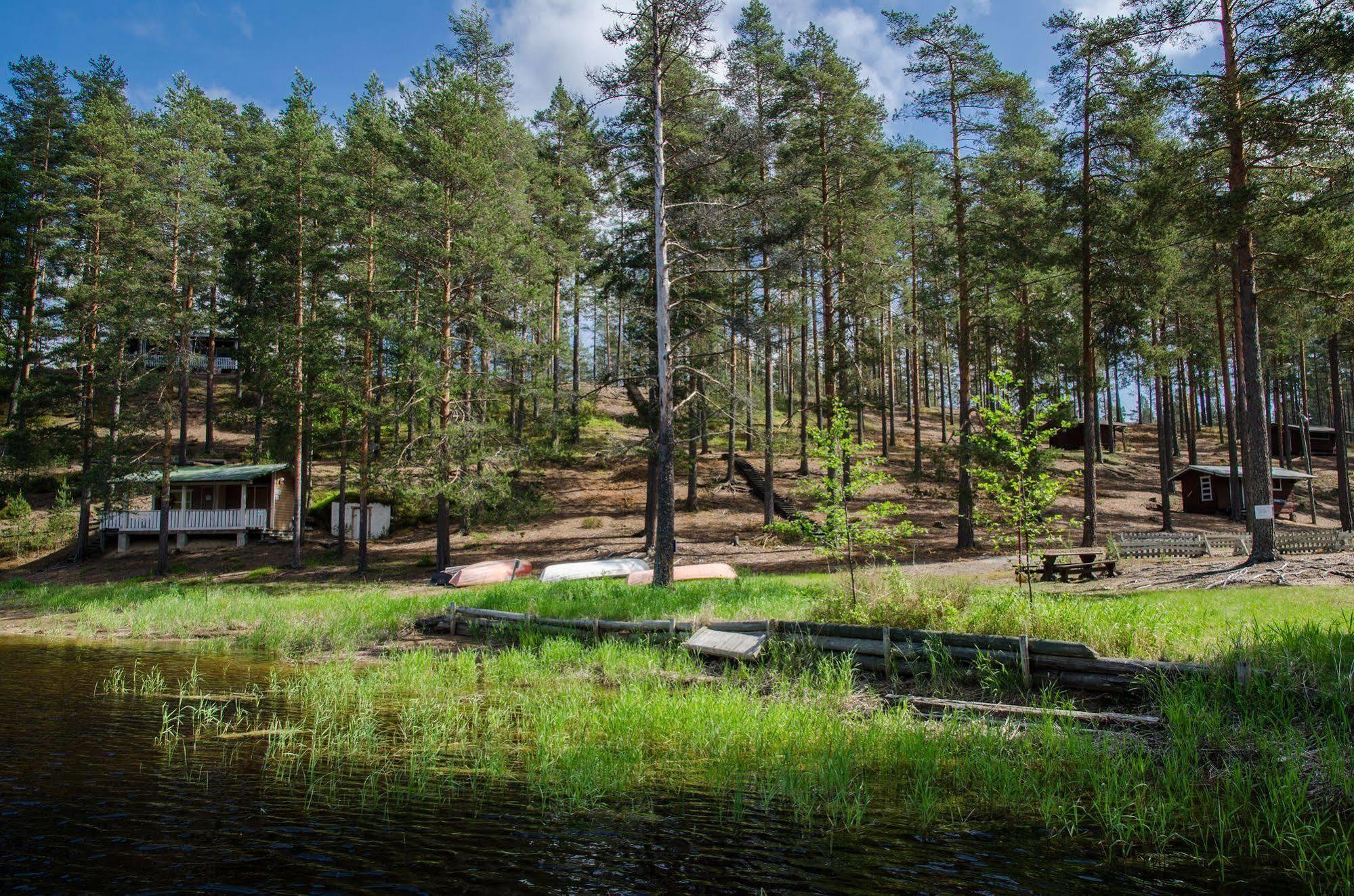 Ahvenlampi Camping Сааріярві Екстер'єр фото
